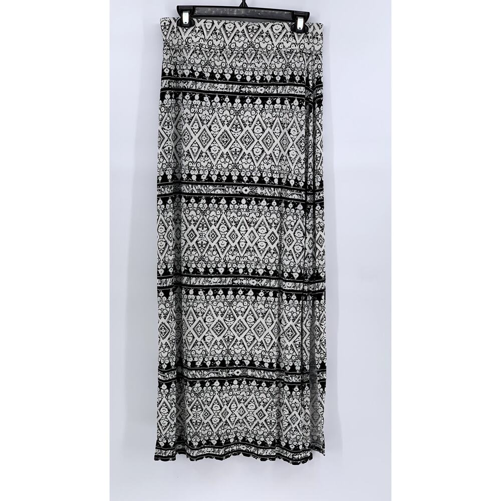 A.N.A A NEW APPROACH Women’s Black-White Geo Print Side-Slit Maxi Skirt SZ M